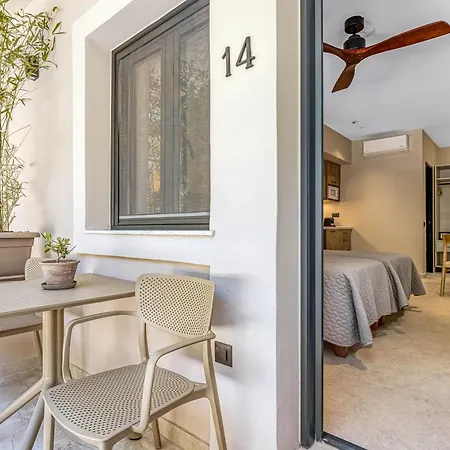 아파트호텔 Almyra Living - Adults Only 아기오스고르디오스