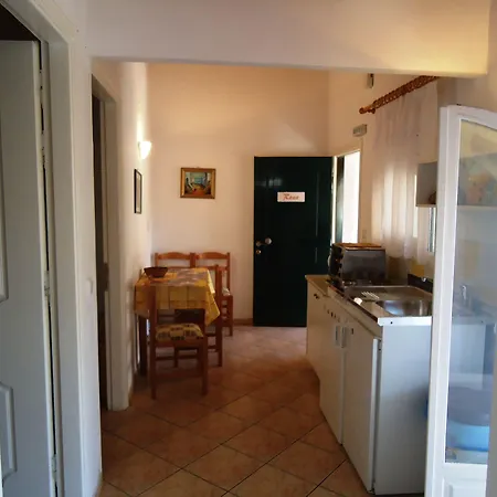 아파트호텔 Almyra Living - Adults Only 아기오스고르디오스