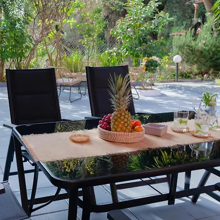Aparthotel Almyra Living 3*