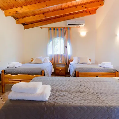 Aparthotel Almyra Living 3*