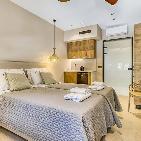 Aparthotel Almyra Living