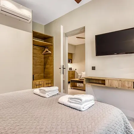 Almyra Living - Adults Only Hotel apartamentowy
