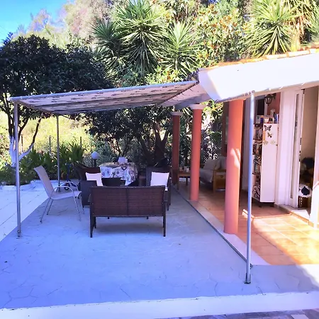 Almyra Living - Adults Only Hotel apartamentowy