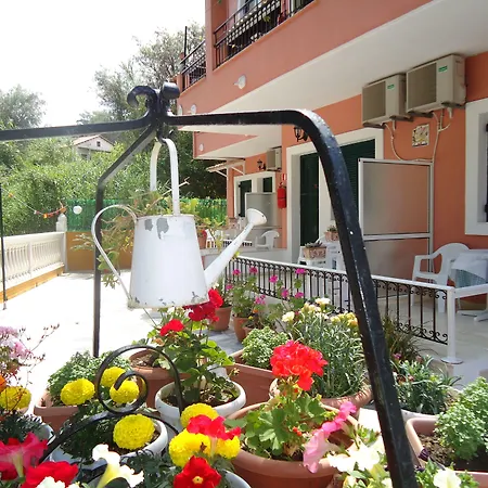 Almyra Living - Adults Only Hotel de apartamente 4*