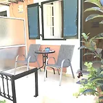 아파트호텔 Almyra Living - Adults Only 아기오스고르디오스
