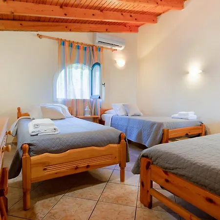 Hotel apartamentowy Almyra & Agios Gordios (Corfu)