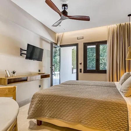 Almyra & Hotel apartamentowy 3*