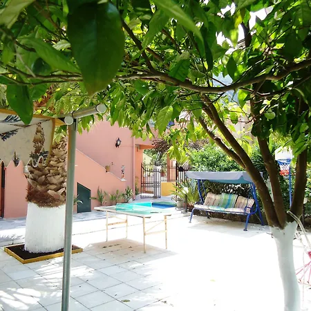 Almyra Living - Adults Only 公寓式酒店 4*